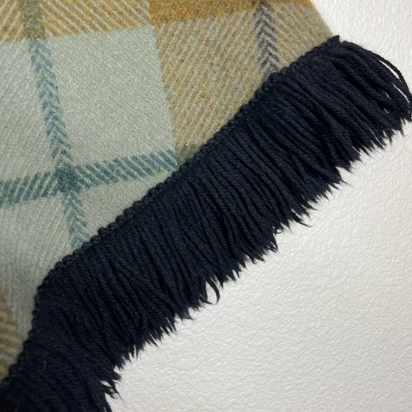 Vintage 60’s King of the Ponchos Country Place Wool Shawl Zip Front Buckle Plaid - Picture 7 of 9